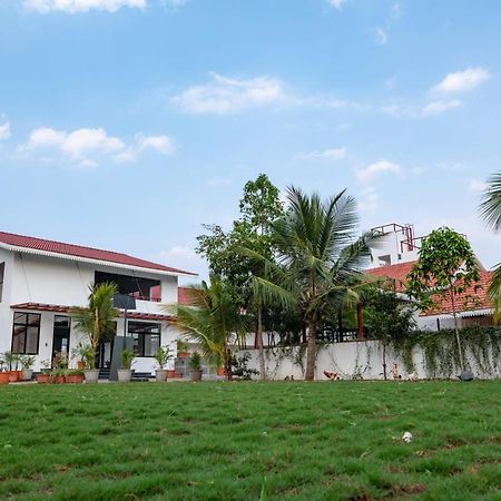The Green Estate Resort Nashik Esterno foto
