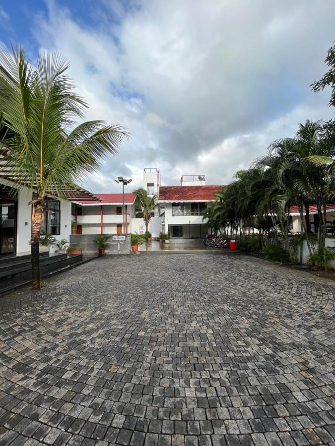 The Green Estate Resort Nashik Esterno foto