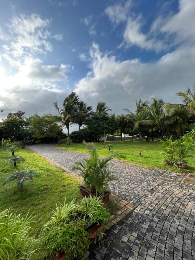 The Green Estate Resort Nashik Esterno foto