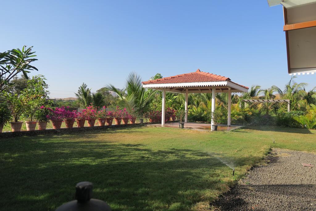 The Green Estate Resort Nashik Esterno foto