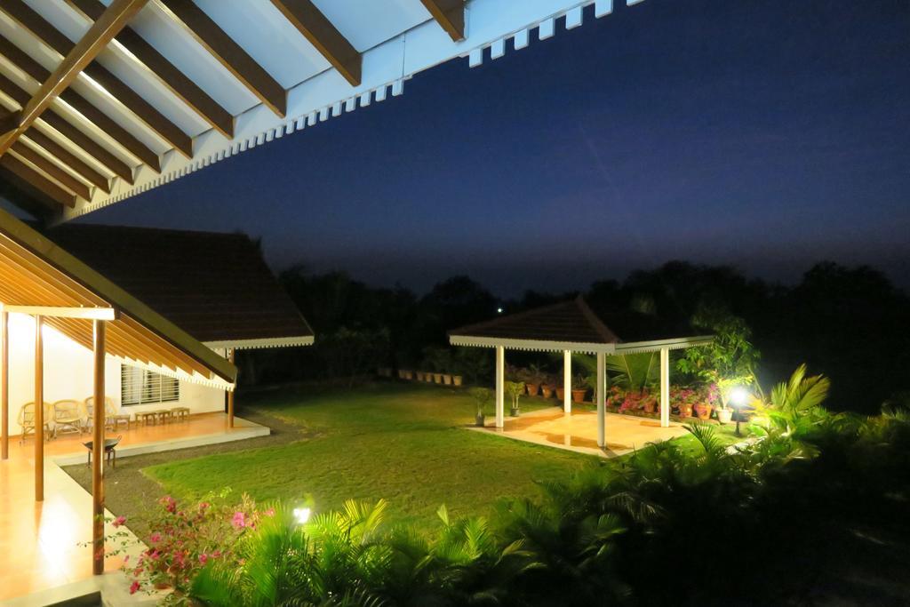 The Green Estate Resort Nashik Esterno foto